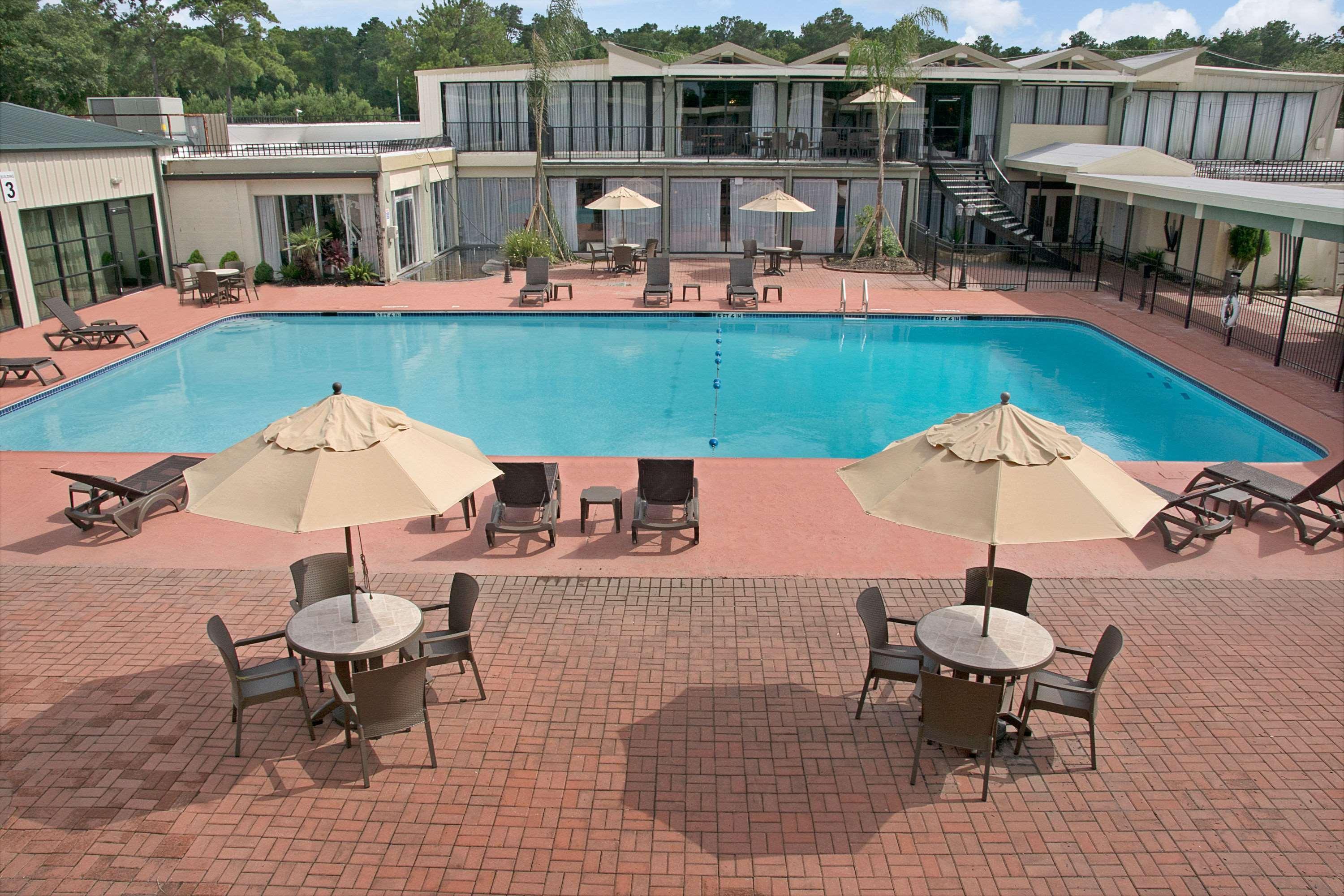 Ramada By Wyndham Houston Intercontinental Airport East Hotel Humble Exterior photo