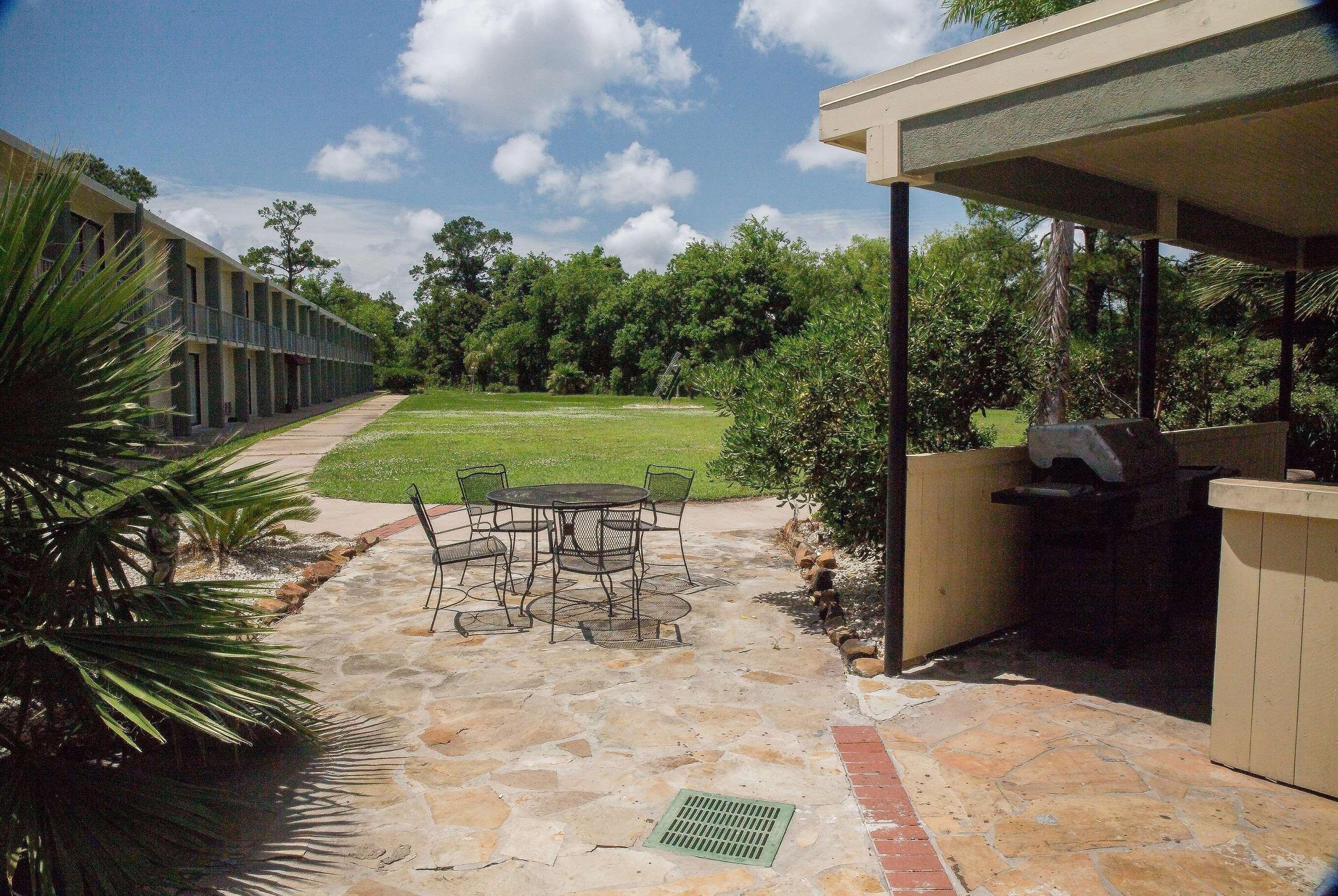 Ramada By Wyndham Houston Intercontinental Airport East Hotel Humble Exterior photo