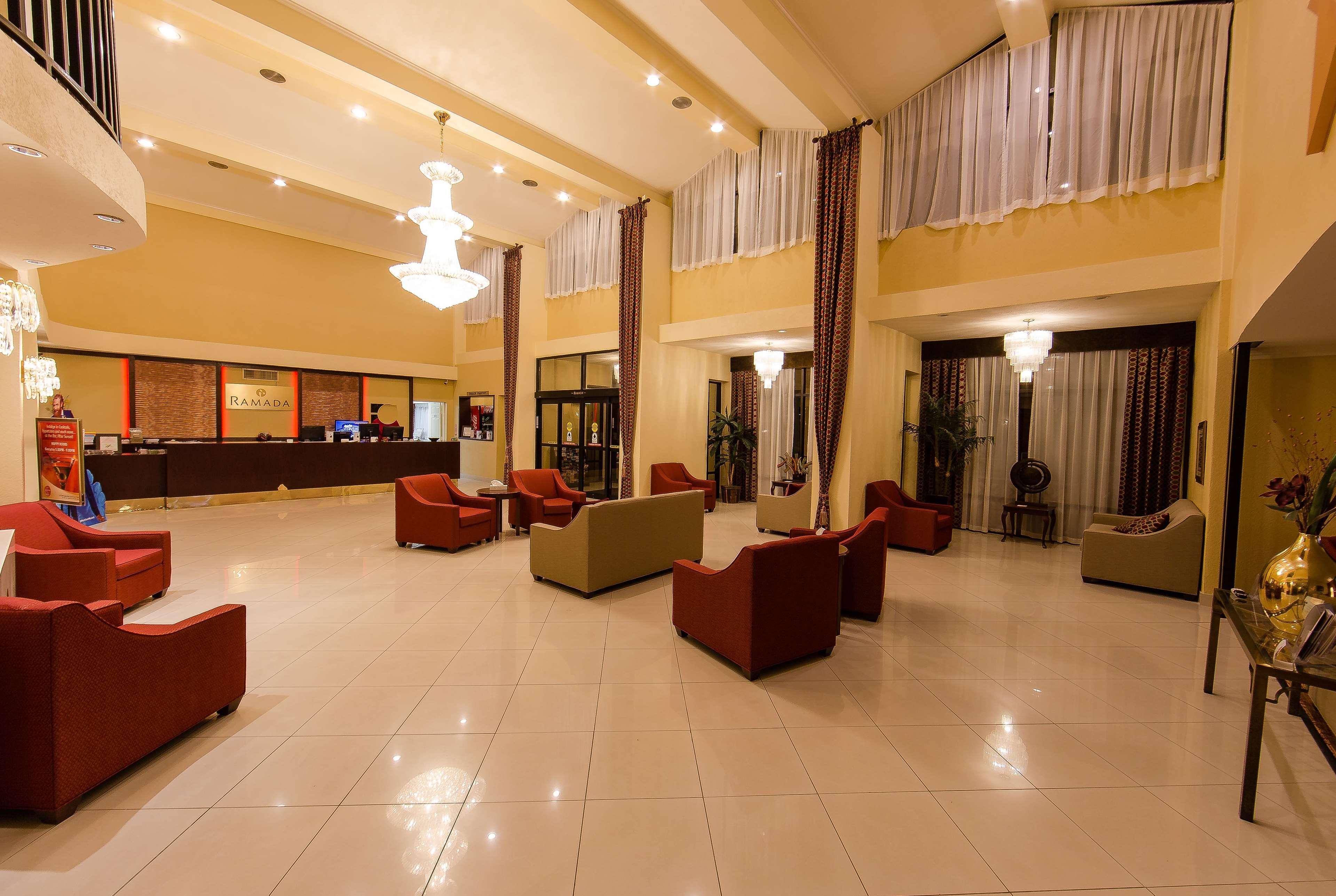Ramada By Wyndham Houston Intercontinental Airport East Hotel Humble Exterior photo