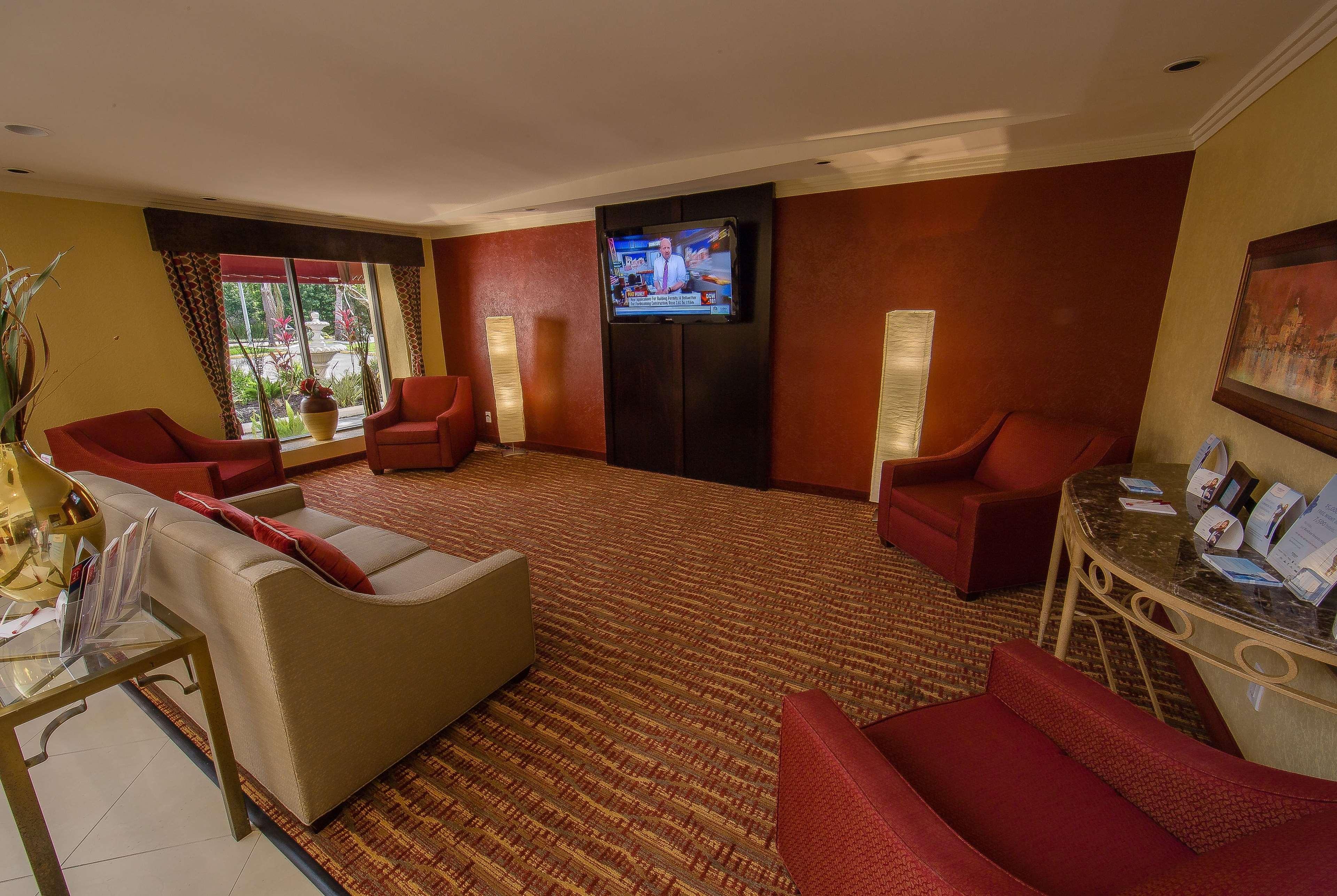 Ramada By Wyndham Houston Intercontinental Airport East Hotel Humble Exterior photo