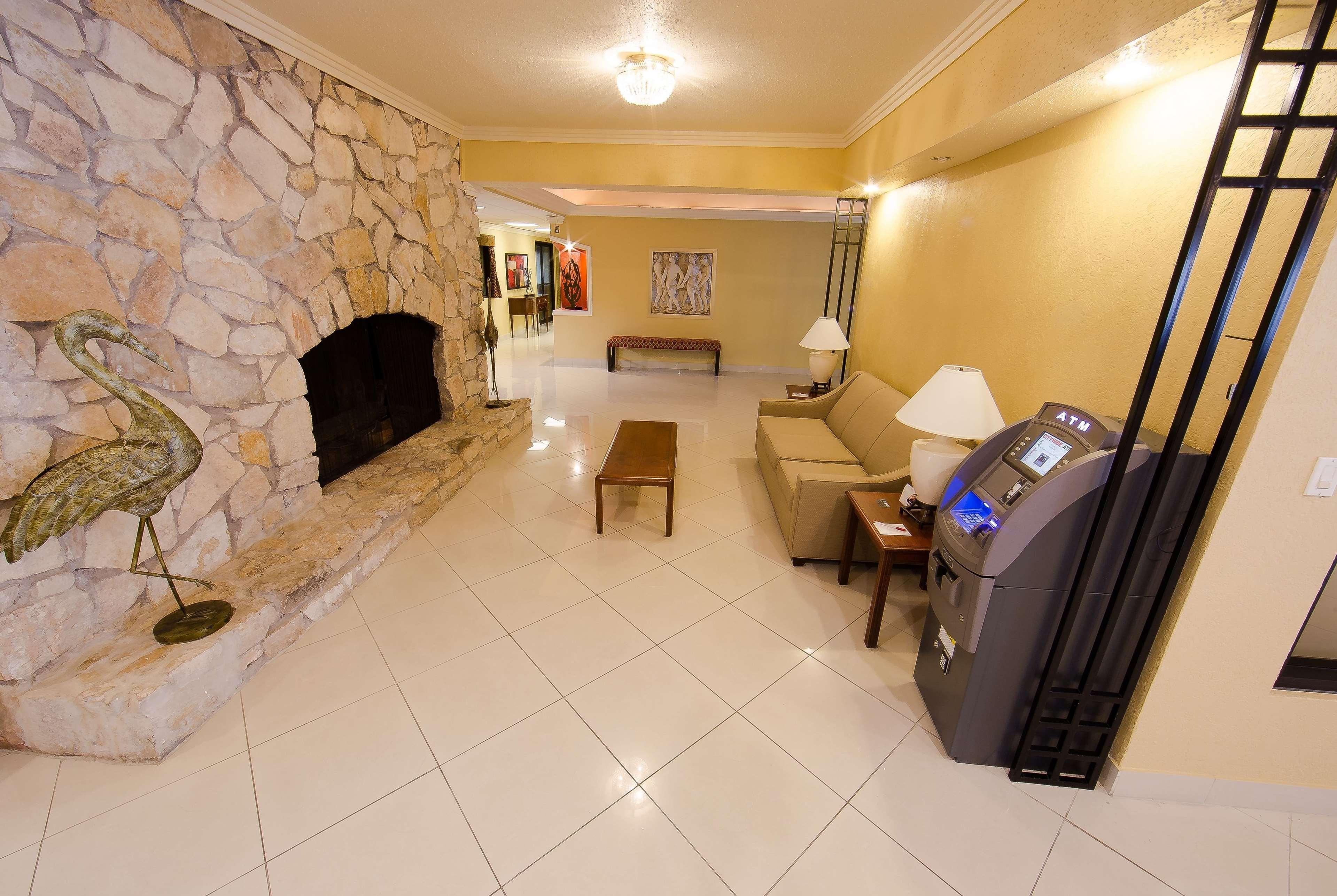 Ramada By Wyndham Houston Intercontinental Airport East Hotel Humble Exterior photo