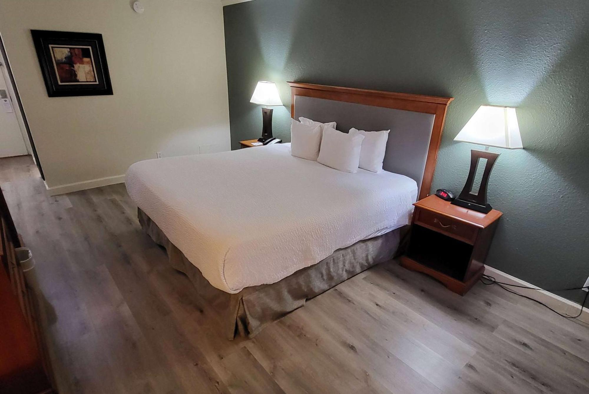 Ramada By Wyndham Houston Intercontinental Airport East Hotel Humble Exterior photo