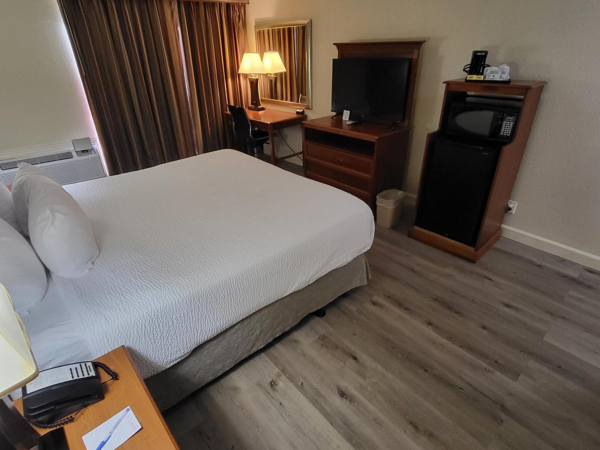 Ramada By Wyndham Houston Intercontinental Airport East Hotel Humble Exterior photo