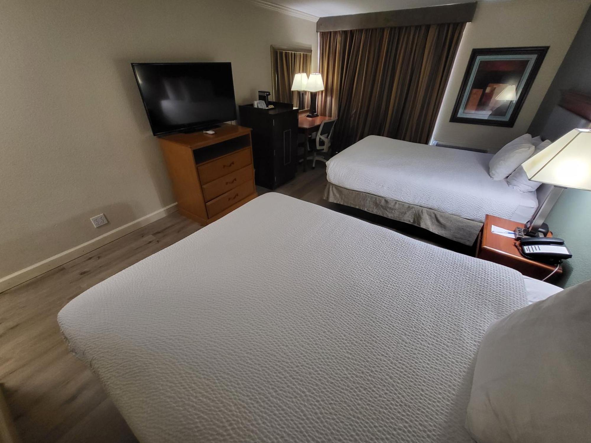 Ramada By Wyndham Houston Intercontinental Airport East Hotel Humble Exterior photo