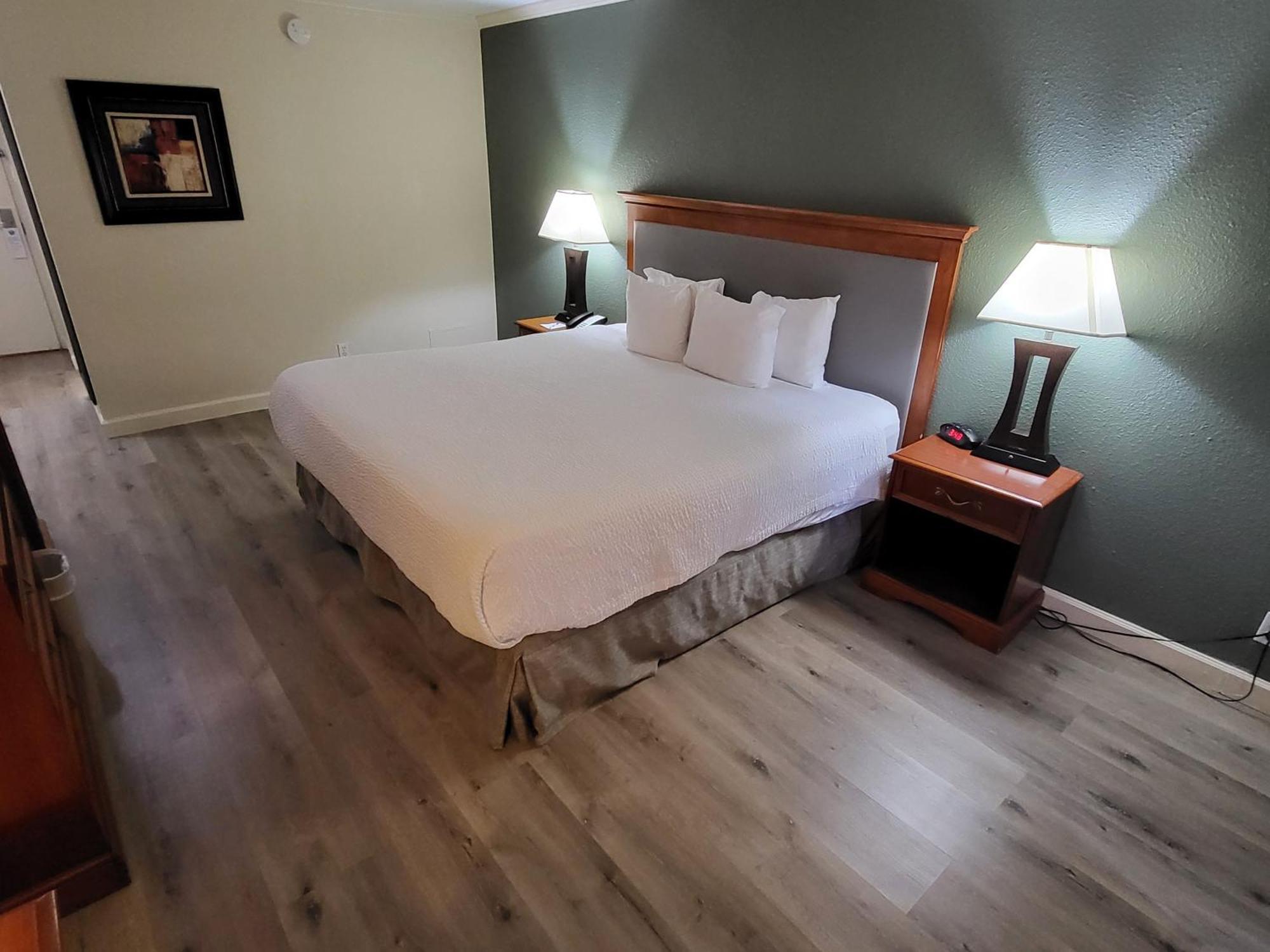 Ramada By Wyndham Houston Intercontinental Airport East Hotel Humble Exterior photo