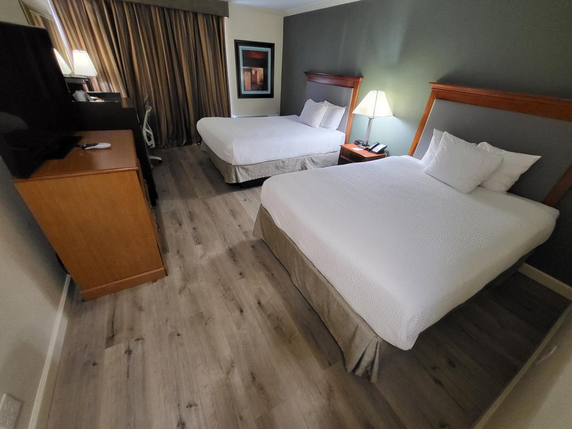 Ramada By Wyndham Houston Intercontinental Airport East Hotel Humble Exterior photo